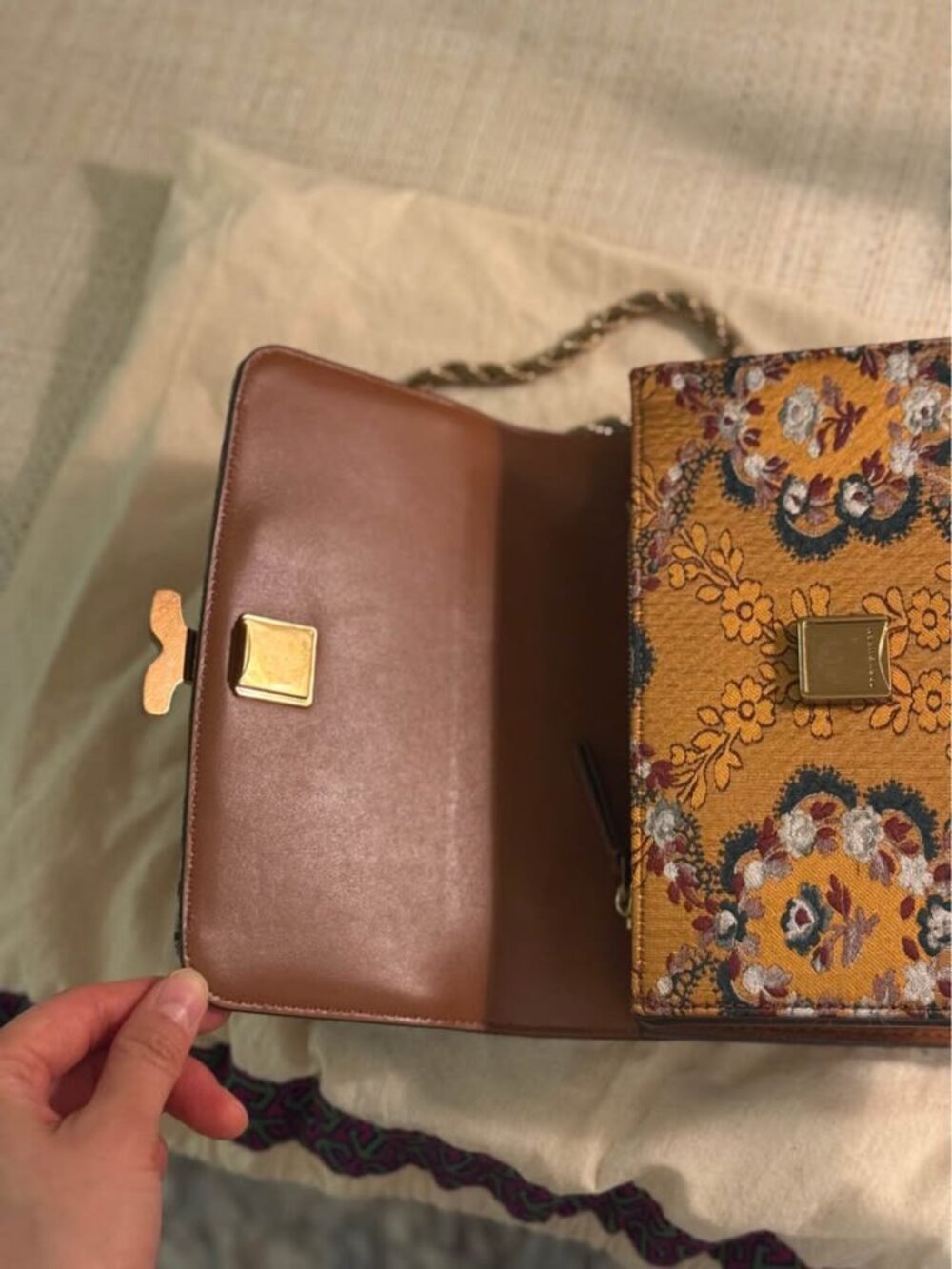 Eleanor Small Bag - Picture 7 of 8